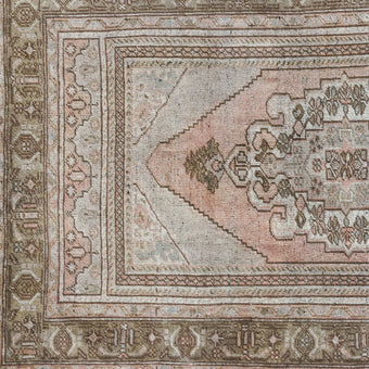 Z692 Handwoven Vintage Rug 4’2x6’6