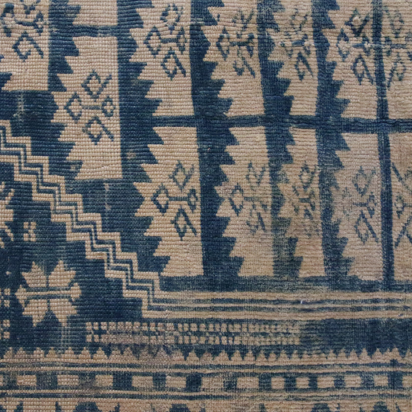 Z693 Handwoven Vintage Rug 2’8x4’5