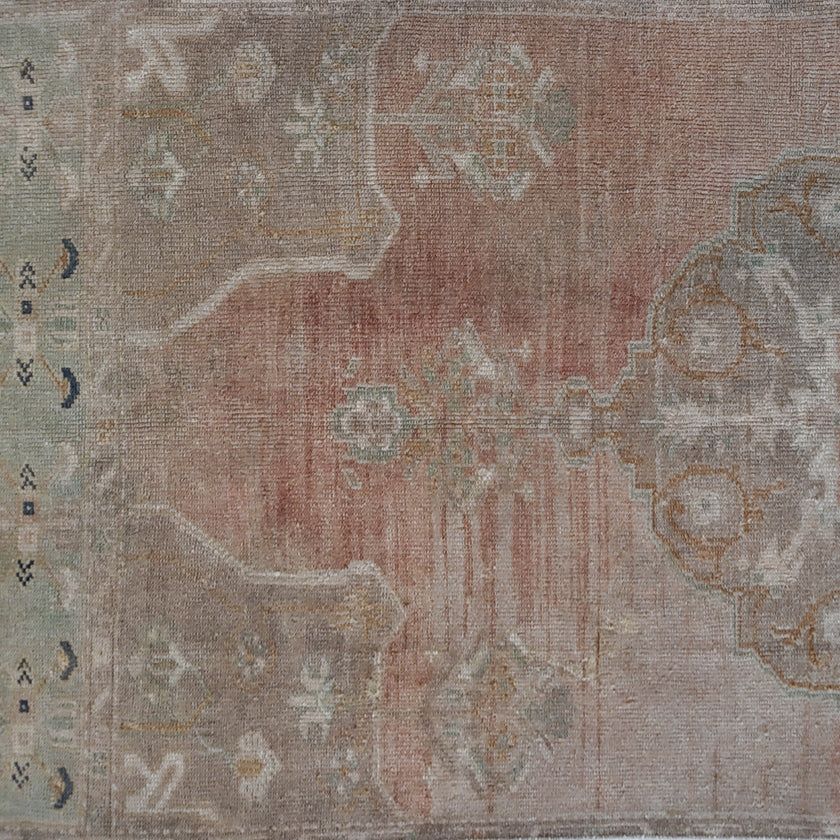 Z698 Handwoven Vintage Rug 3 x 8’3