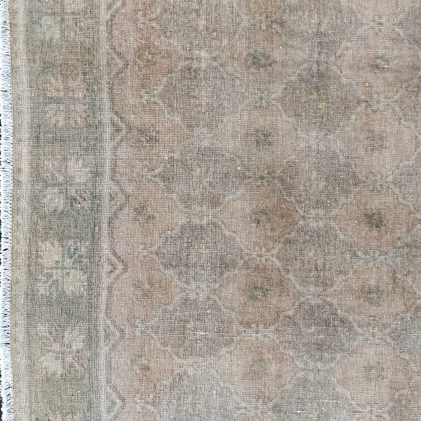 Z717 Handwoven Vintage Rug 8’5 X 12’9
