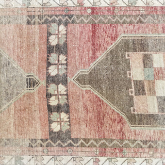 Z730 Handwoven Vintage Rug 3'8x12’10