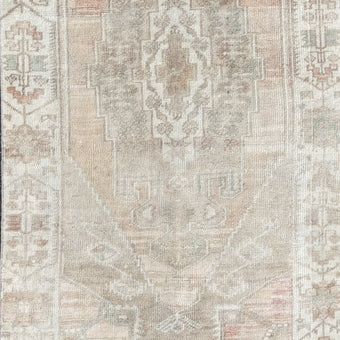 Z731 Handwoven Vintage Rug 3x7