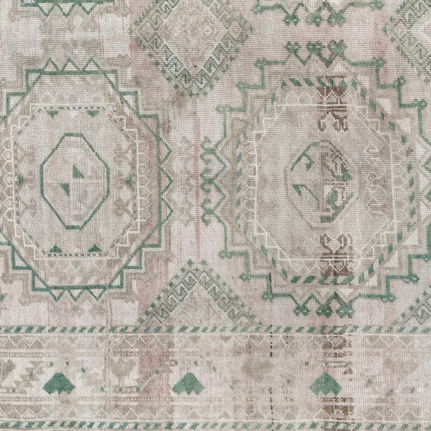 Z739 Handwoven Vintage Rug 7’2 x 9’7