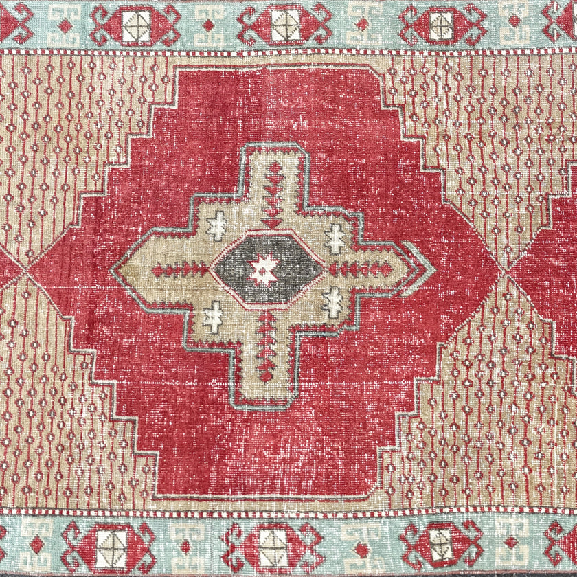 Z741 Handwoven Vintage Rug 3'10 x 13’5