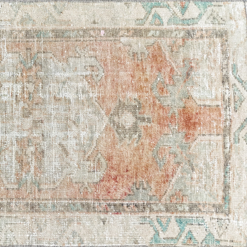 Z742 Handwoven Vintage Rug 2'1 x 6’5