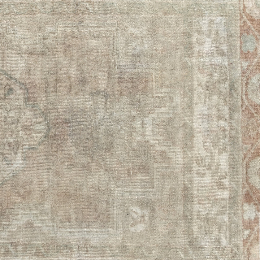 Z748 Handwoven Vintage Rug 3 x 8