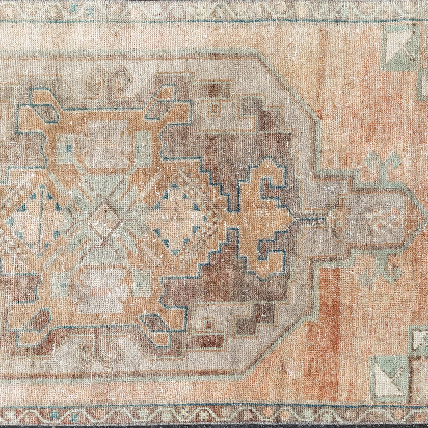 Z752 Handwoven Vintage Rug 3 x 7’11