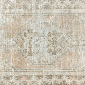 Z760 Handwoven Vintage Rug 2'4 x 9’5