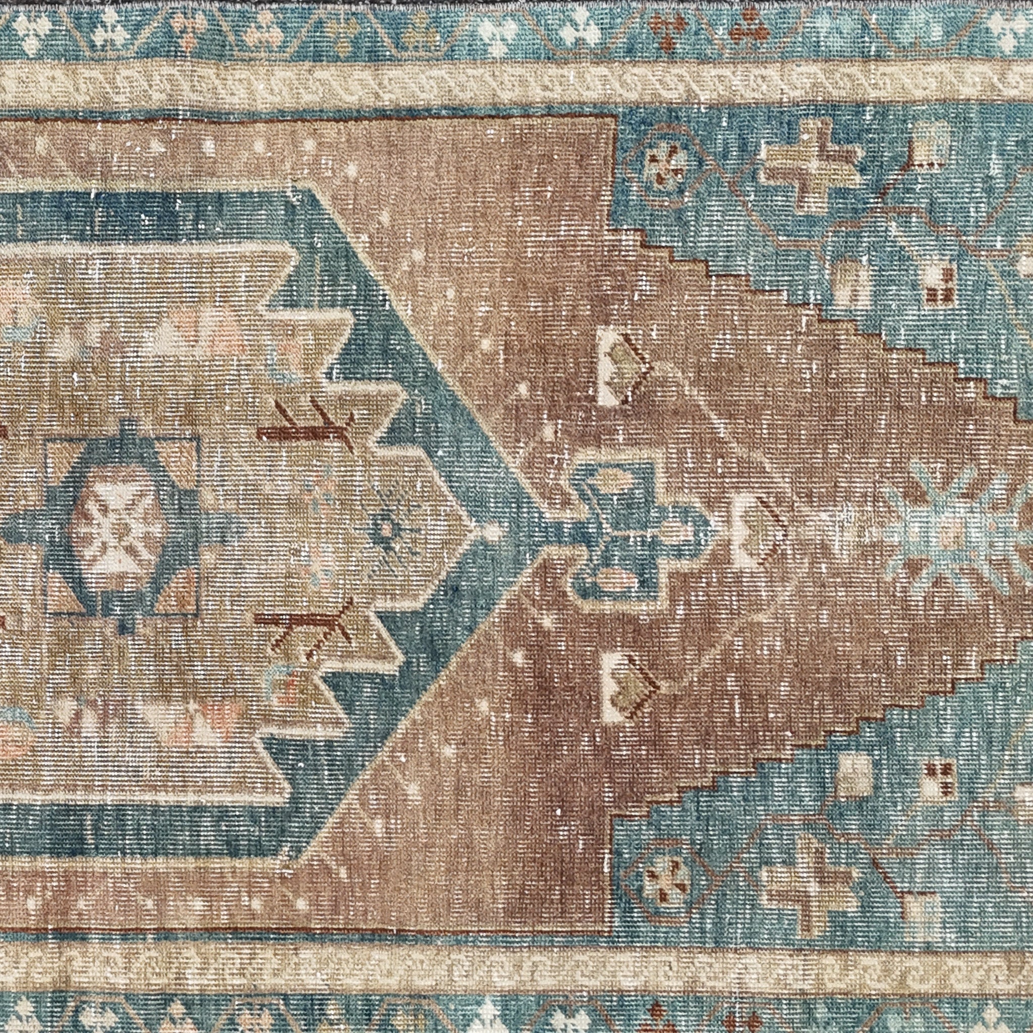 Z762 Handwoven Vintage Rug 2'9 x 7'6 – Zuma Imports