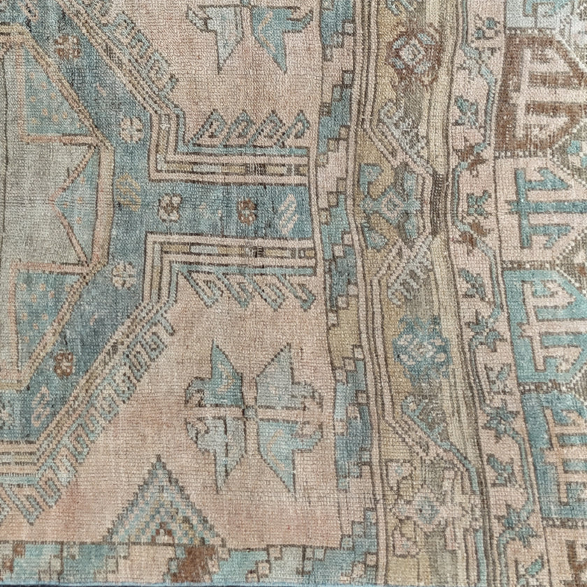 Z766 Handwoven Vintage Rug 3'7 x 11’8