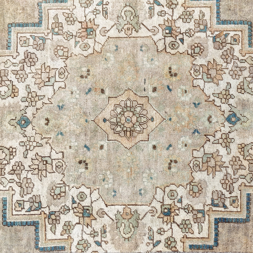 Z767 Handwoven Vintage Rug 3 x 8'8