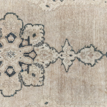 Z779 Handwoven Vintage Rug 2'9 x 8’10