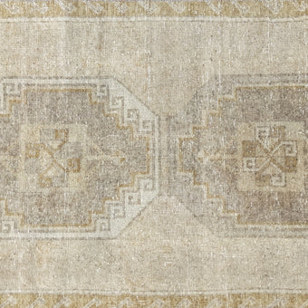 Z781 Handwoven Vintage Rug 3'4 x 11’7