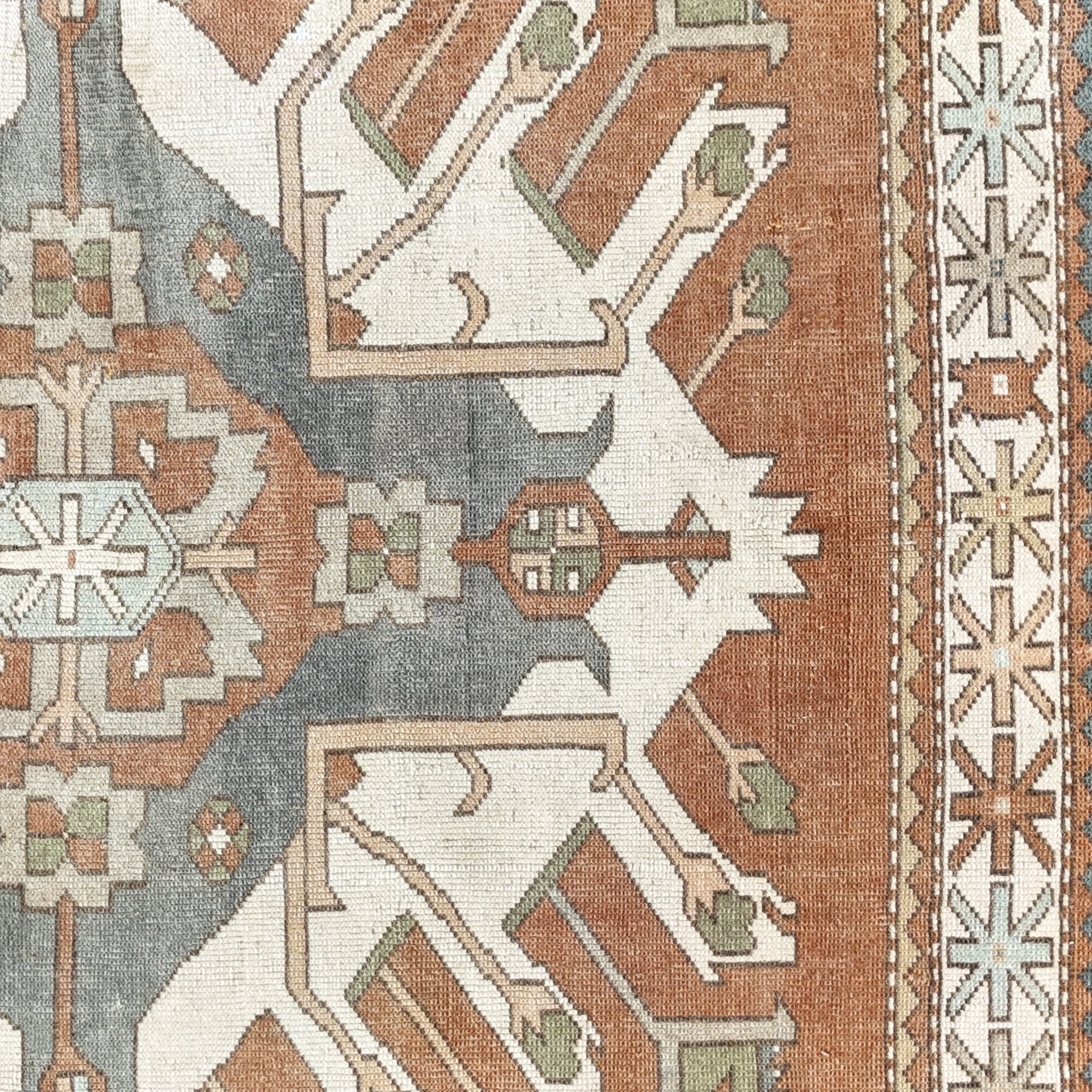 Z782 Handwoven Vintage Rug 3'2 x 8'5 – Zuma Imports