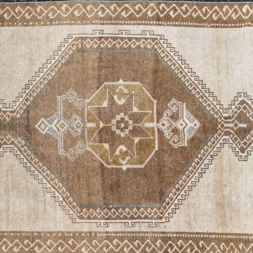 Z788 Handwoven Vintage Rug 3'10 x 11’7
