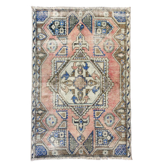 Z793 Handwoven Vintage Rug 3'9 x 5’7