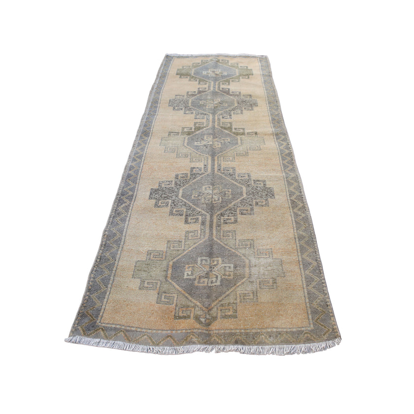 Z796 Handwoven Vintage Rug 3'8 x 11