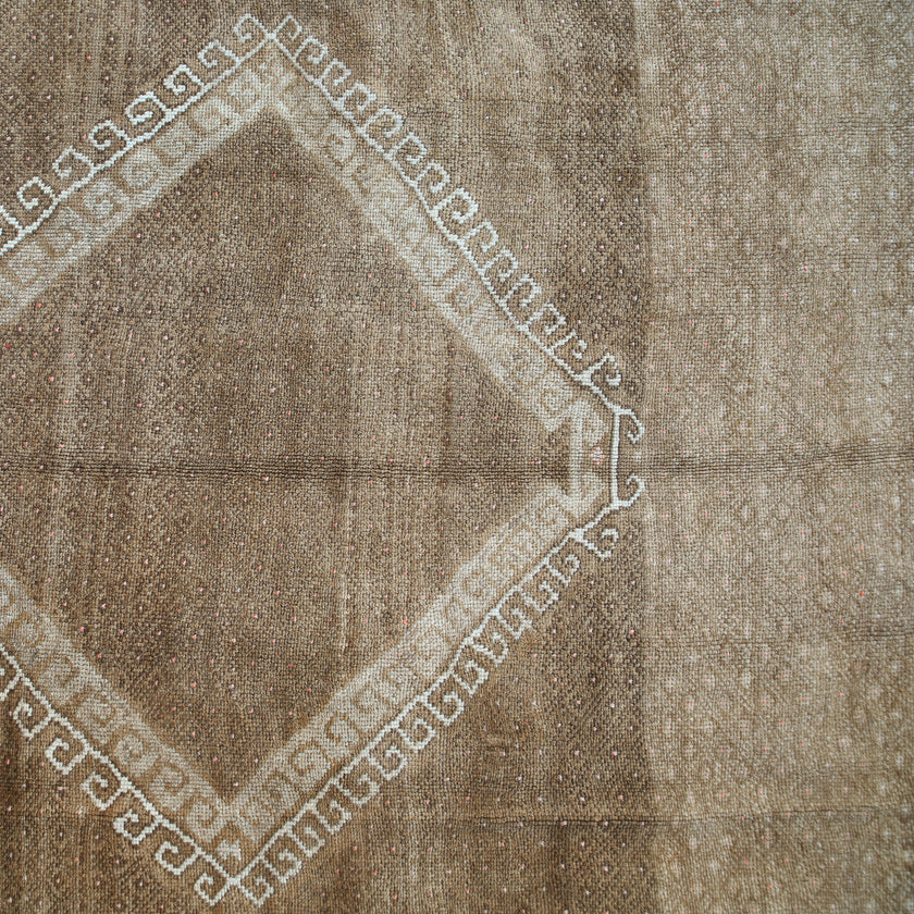 Z798 Handwoven Vintage Rug 6'2 x 11’6