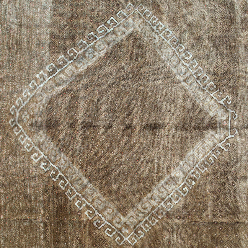 Z798 Handwoven Vintage Rug 6'2 x 11’6