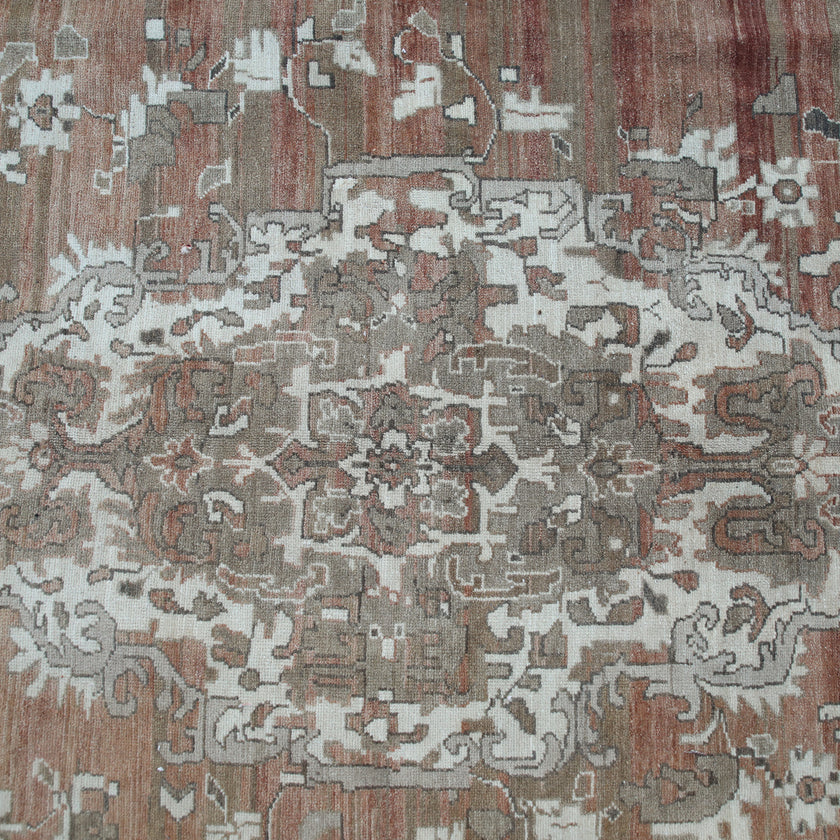 Z803 Handwoven Vintage Rug 8 x 11’3
