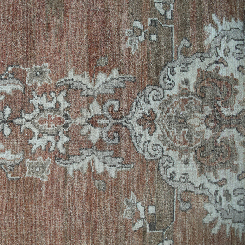 Z803 Handwoven Vintage Rug 8 x 11’3