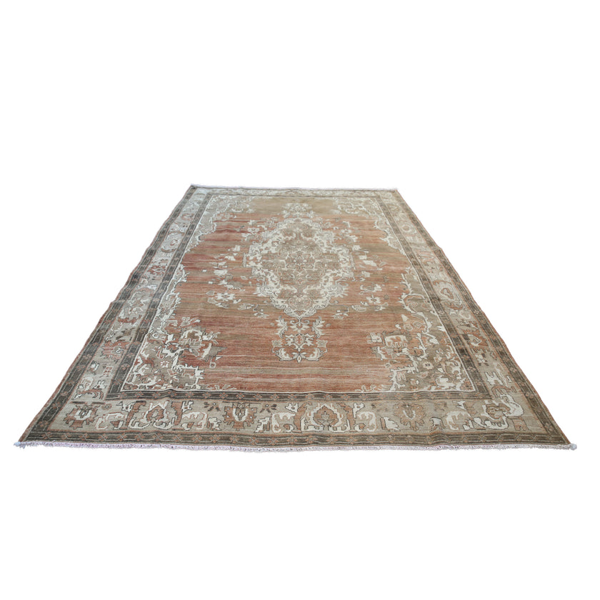 Z803 Handwoven Vintage Rug 8 x 11’3