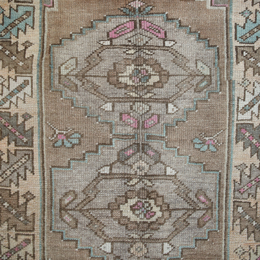Z806 Handwoven Vintage Rug 3 x 12’1