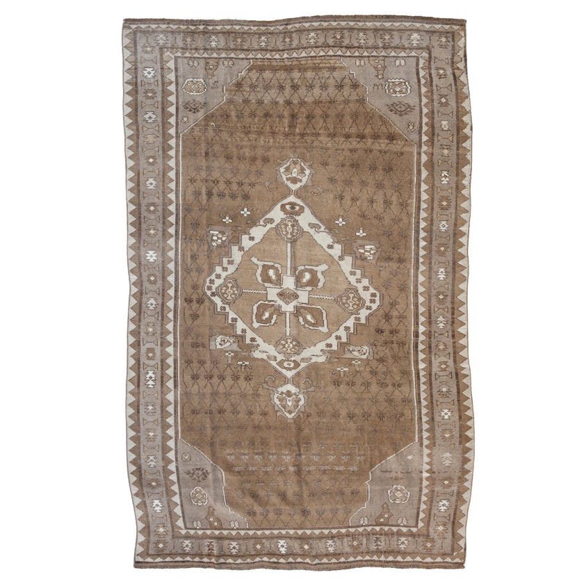 Z816 Handwoven Vintage Rug 5'11 x 9’6