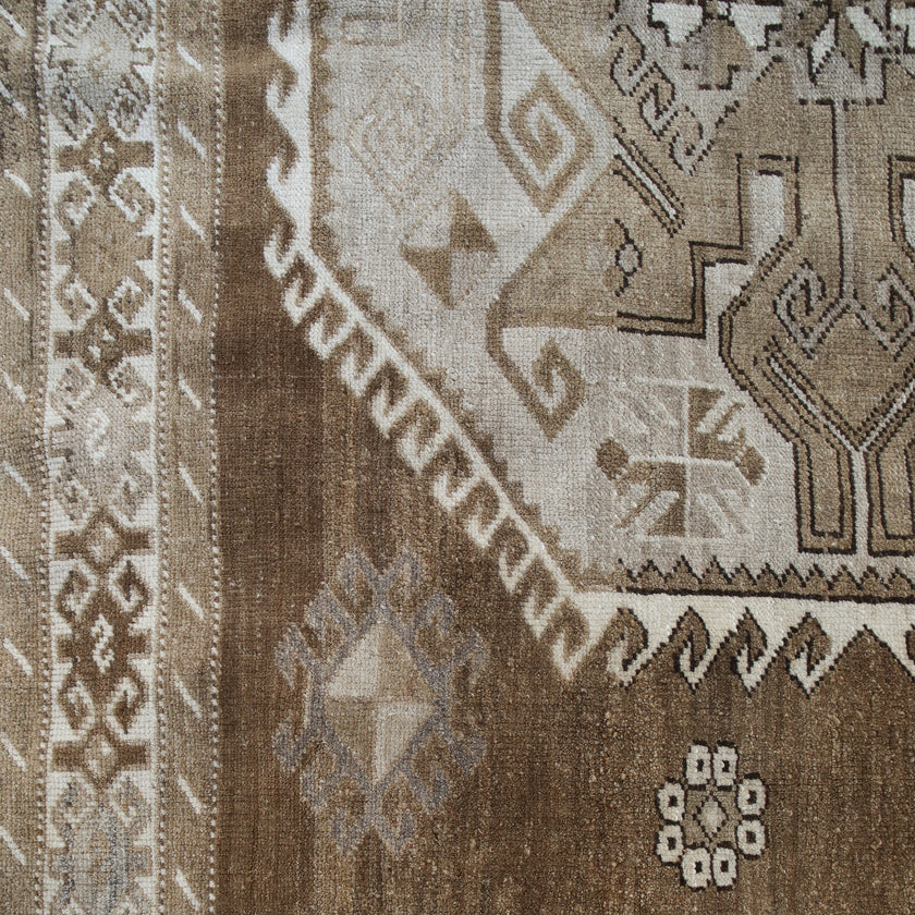 Z821 Handwoven Vintage Rug 6'2 x 10