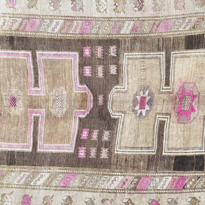 Z825 Handwoven Vintage Rug 6'6 x 13’6