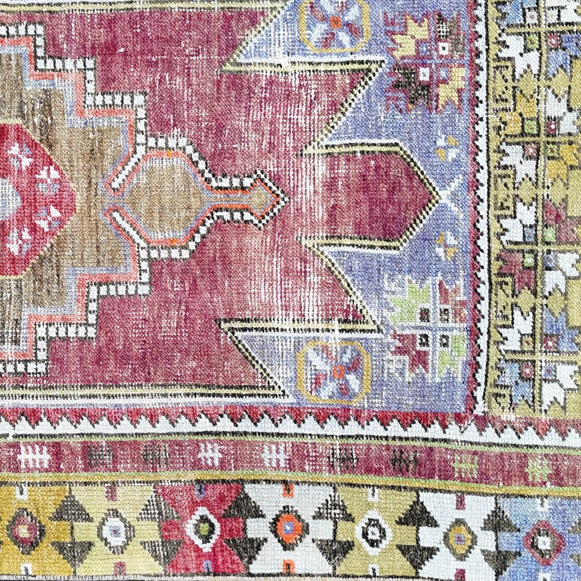 Z849 Handwoven Vintage Rug 3’1 x 5’10