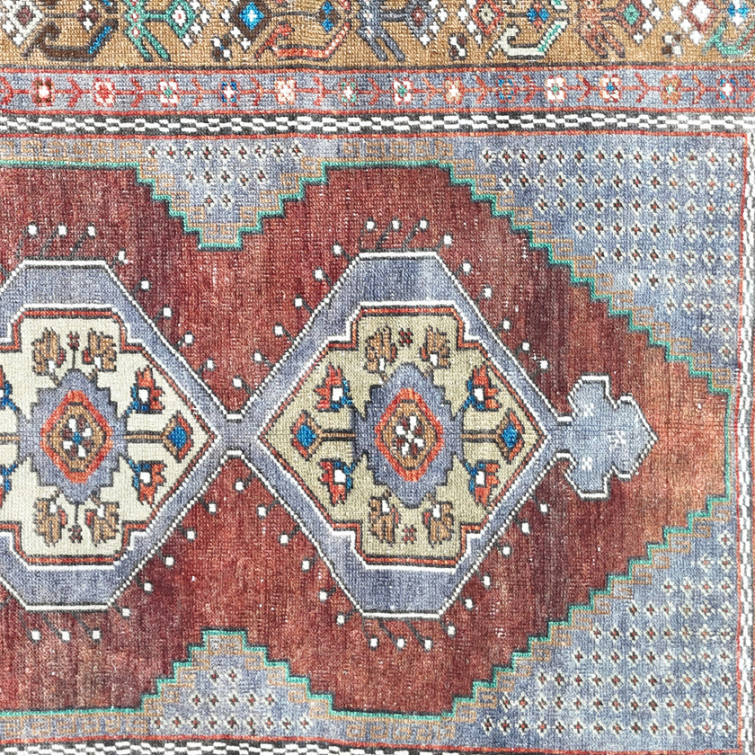 Z853 Handwoven Vintage Rug 3’5 x 6’5