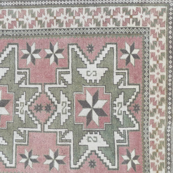 Z854 Handwoven Vintage Rug 3’4 x 6