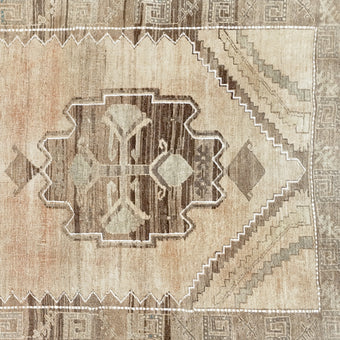 Z867 Handwoven Vintage Rug 3'4 x 9’3