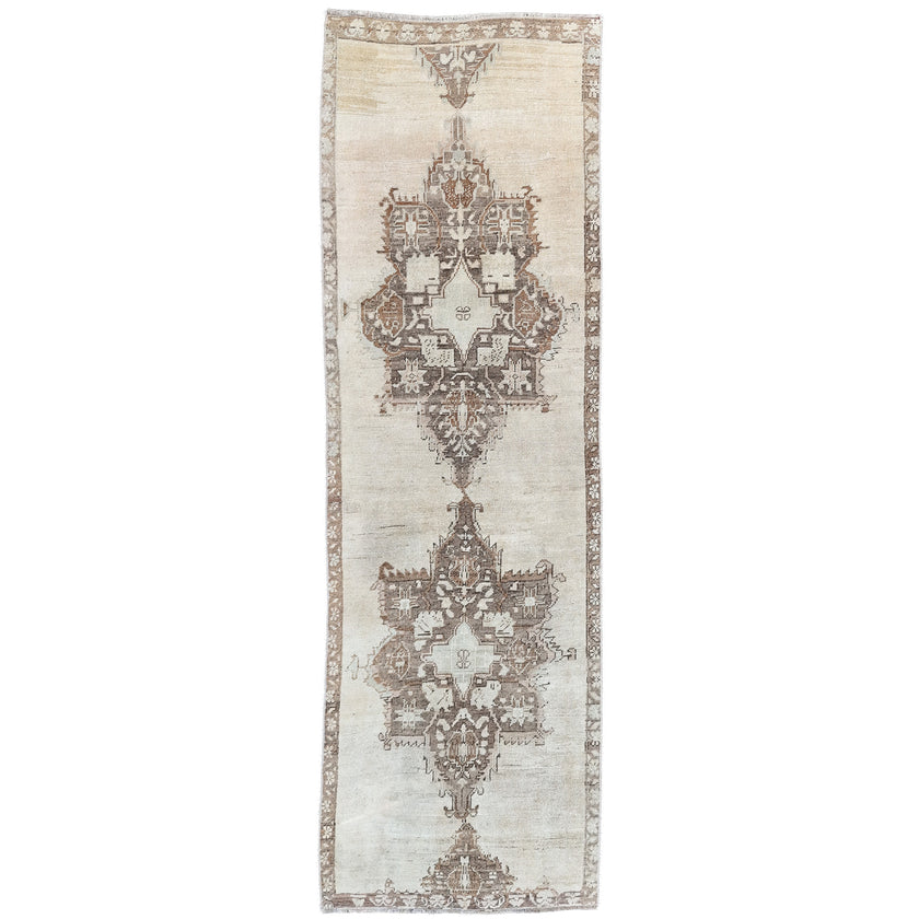 Z870 Handwoven Vintage Rug 2’8 x 8’6