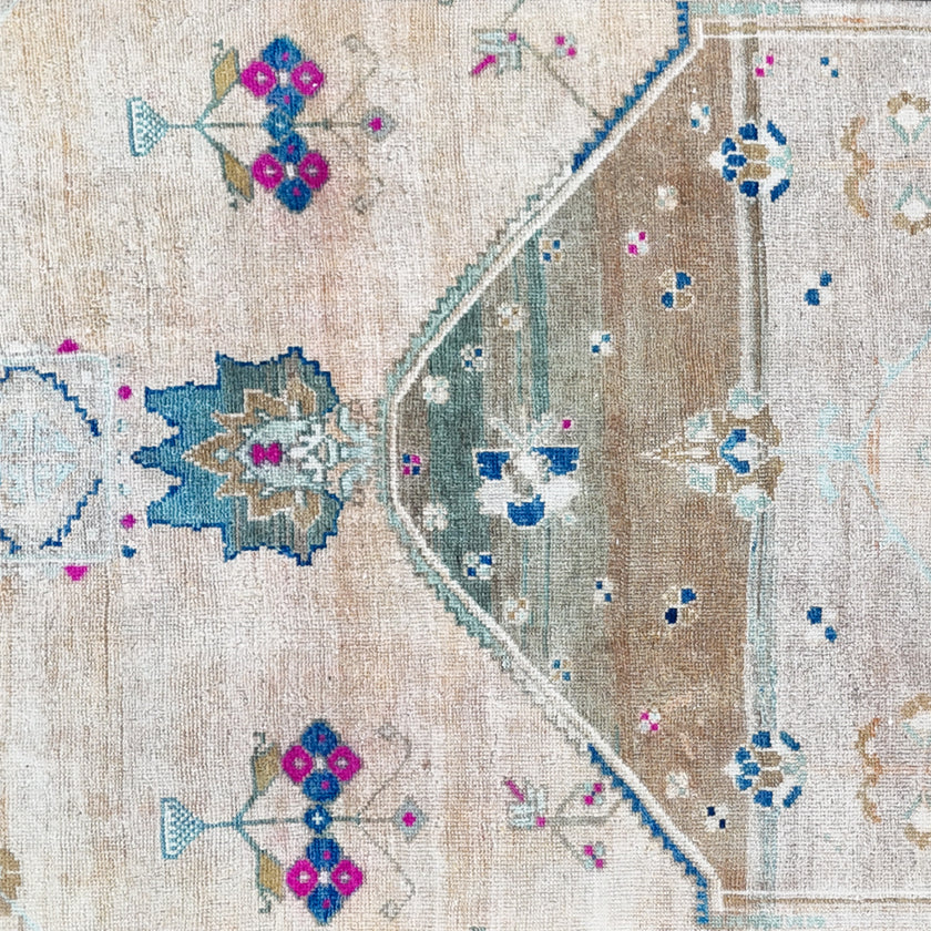 Z871 Handwoven Vintage Rug 3 x 11’6