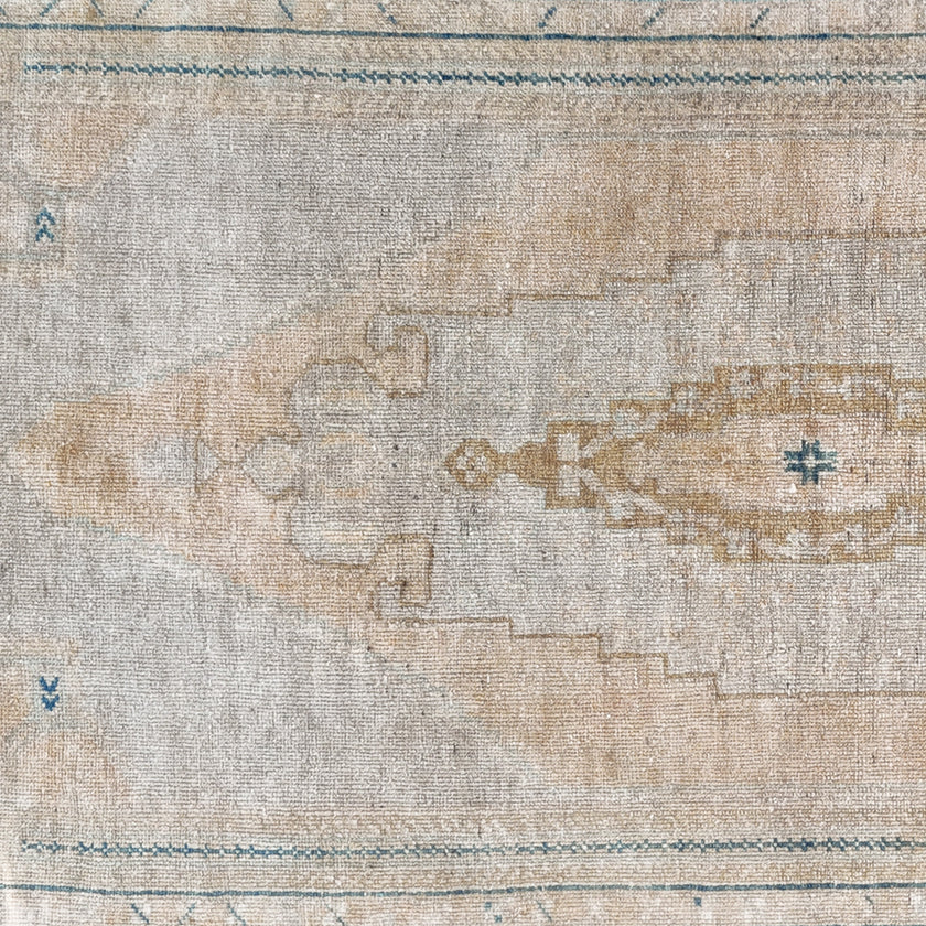 Z876 Handwoven Vintage Rug 3 x 8
