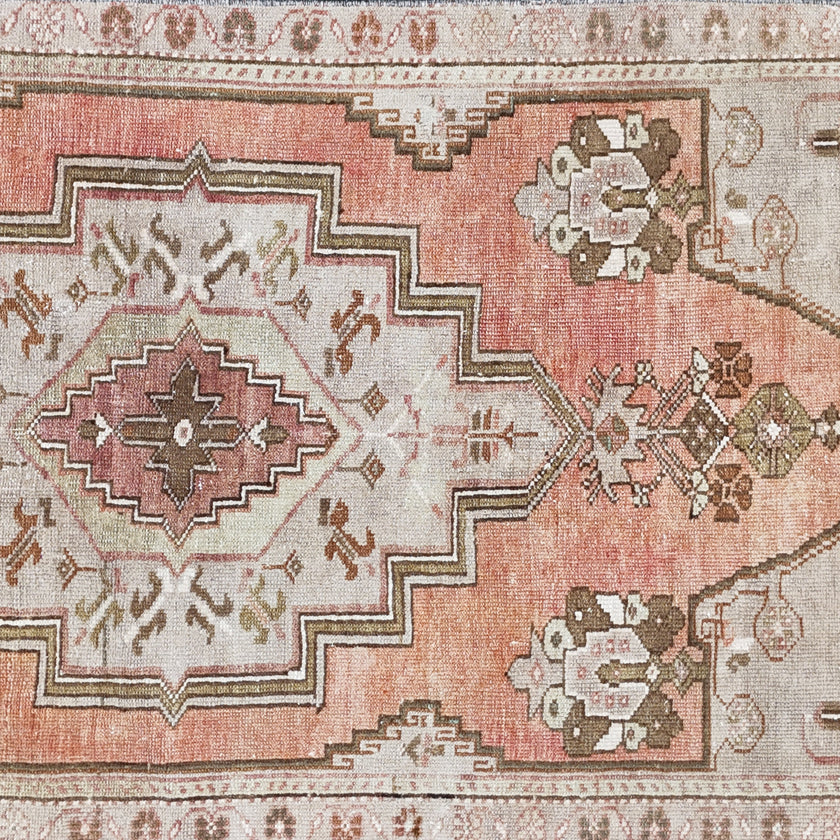 Z883 Handwoven Vintage Rug 3 x 8’4
