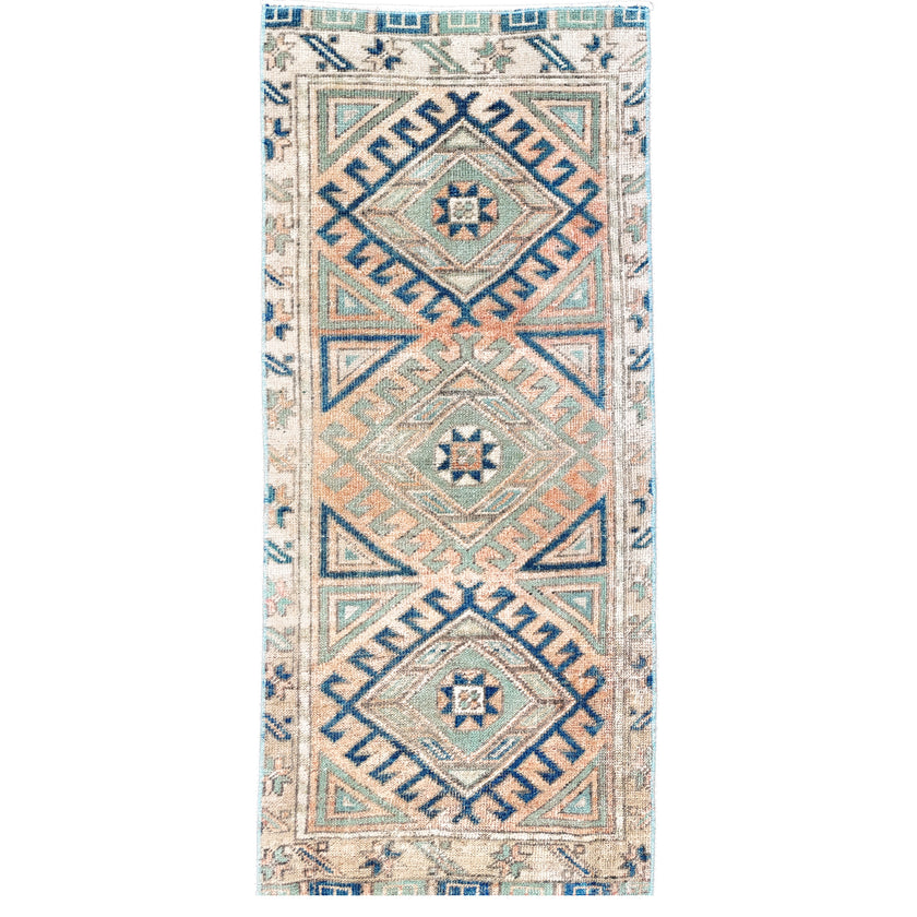 Z895 Handwoven Vintage Rug 1’10 x 4’1
