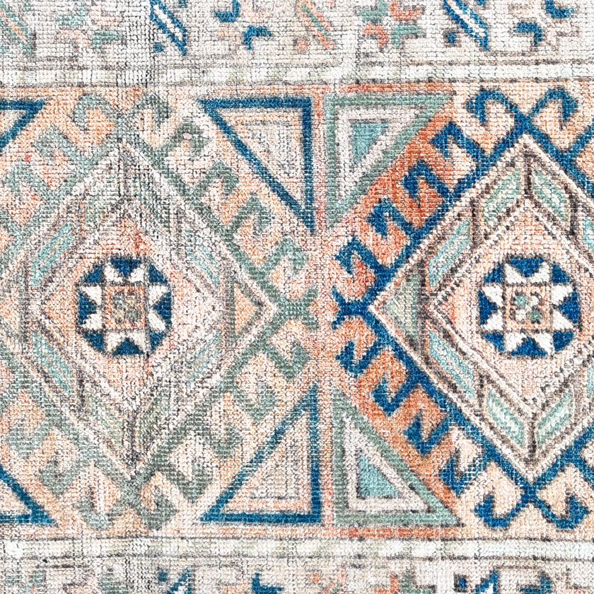 Z900 Handwoven Vintage Rug 1’10 x 4’3