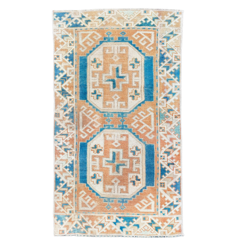 Z903 Handwoven Vintage Rug 2’4 x 4’3
