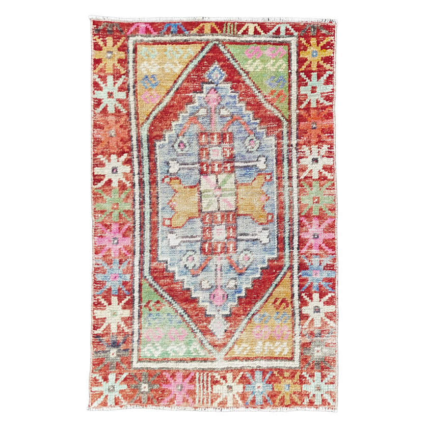 Z908 Handwoven Vintage Rug 2’5 x 3’9