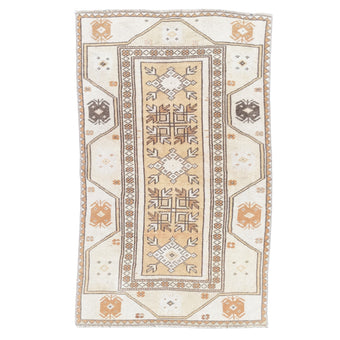 Z911 Handwoven Vintage Rug 2'5 x 3’10