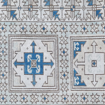 Z922 Handwoven Vintage Rug 2’6 x 4’1