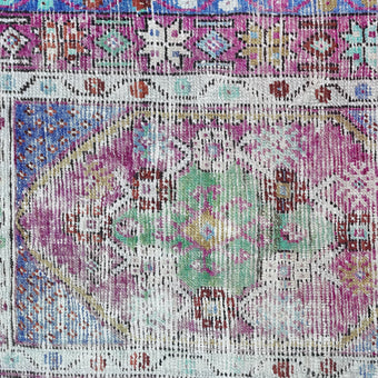 Z923 Handwoven Vintage Rug 2’8 x 4’1