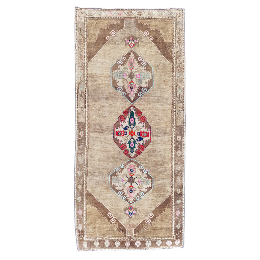 Z928 Handwoven Vintage Rug 5 x 10’7