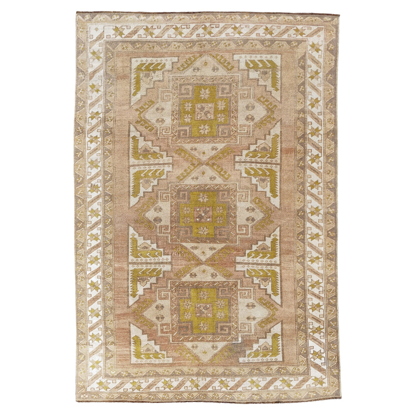 Z930 Handwoven Vintage Rug 5’11 x 8’8