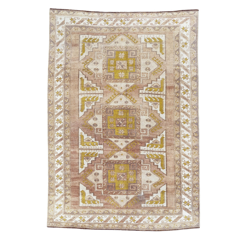 Z930 Handwoven Vintage Rug 5’11 x 8’8