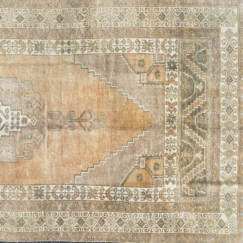 Z933 Handwoven Vintage Rug 4’9 x 11