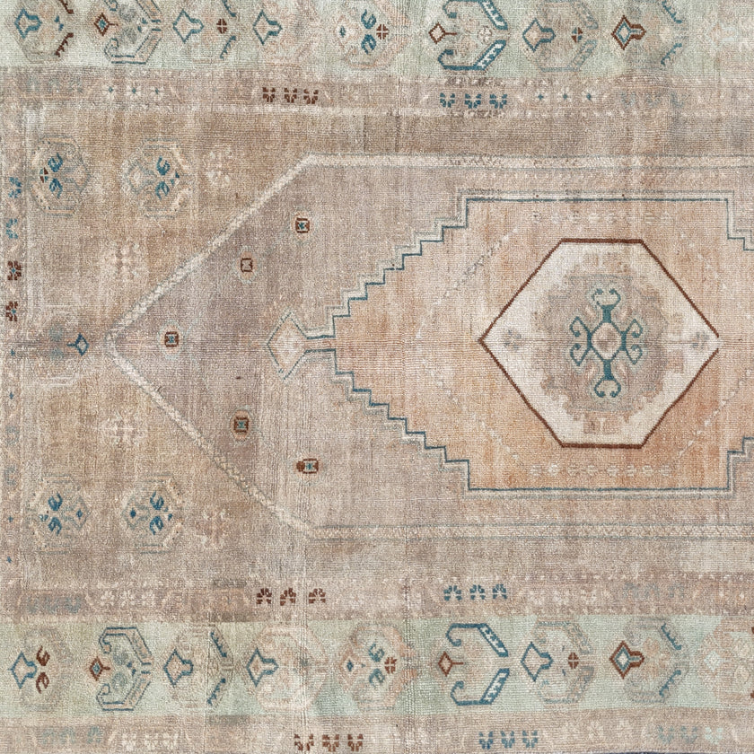 Z934 Handwoven Vintage Rug 4’9 x 8’10